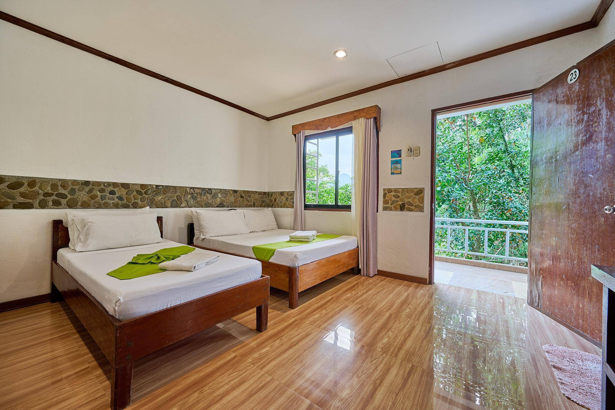 El Nido Viewdeck Cottages 2