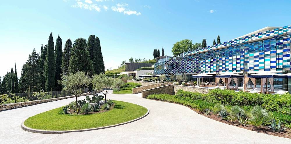 Eden Reserve Hotel 1