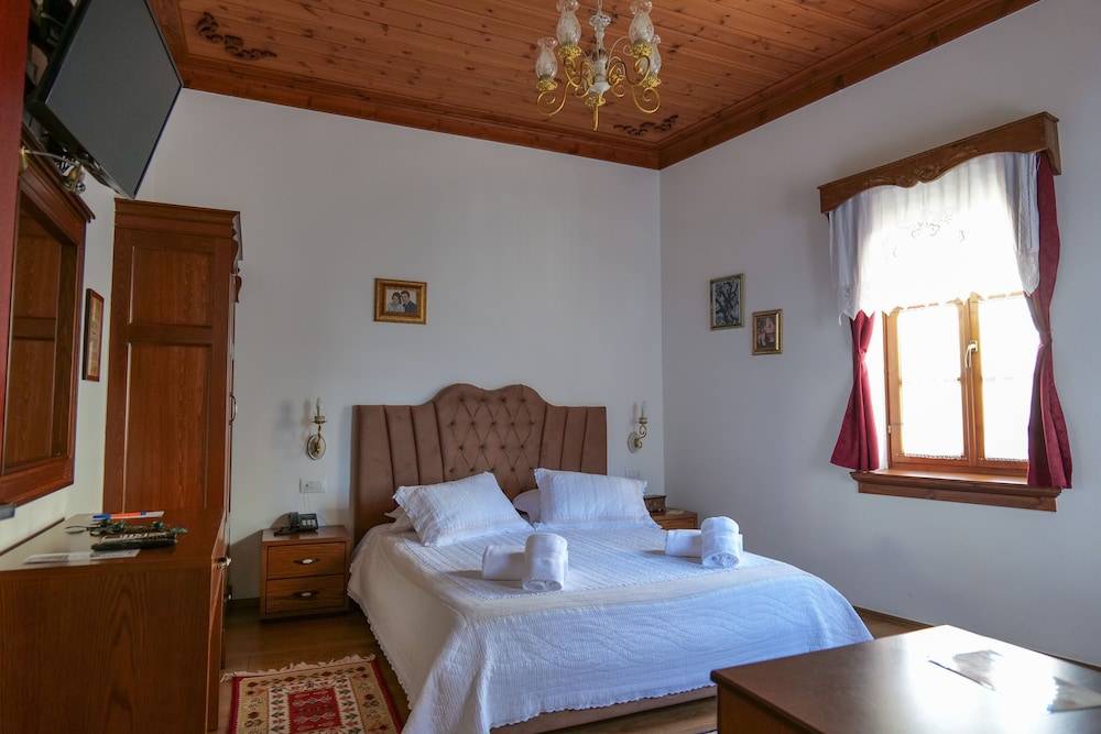 Hotel Bineri 2