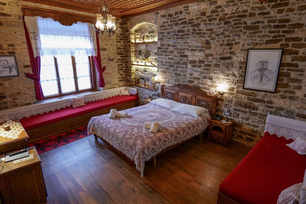 Hotel Bineri 1
