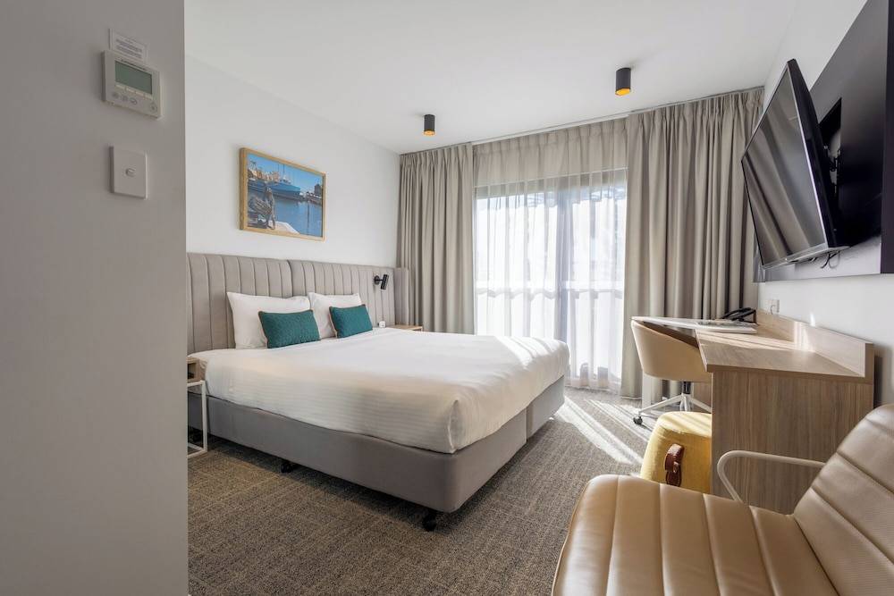 Quest Fremantle 1