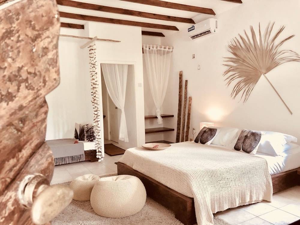 Bliss Hotel Praslin 1