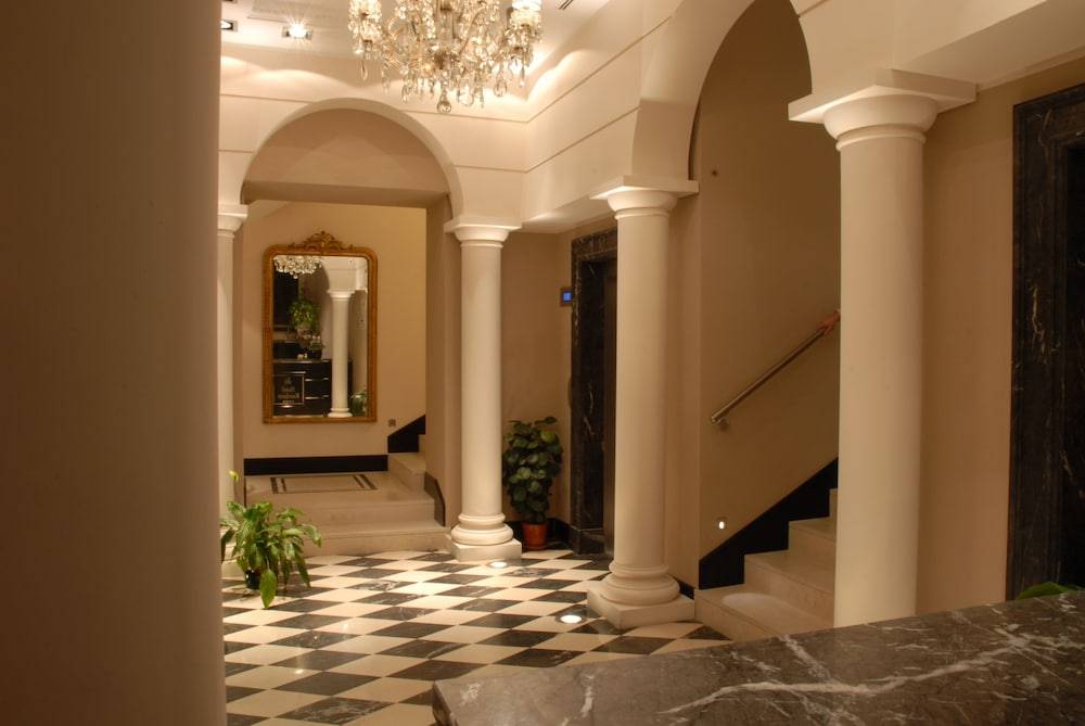Hotel Excelsior 2