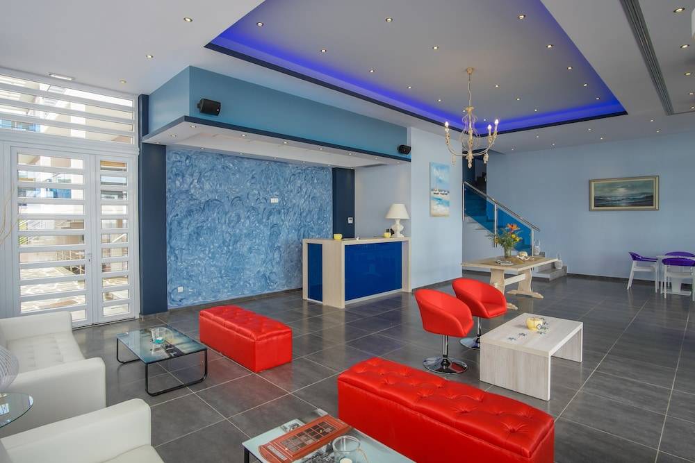 Must Boutique Hotel & Restaurant 2