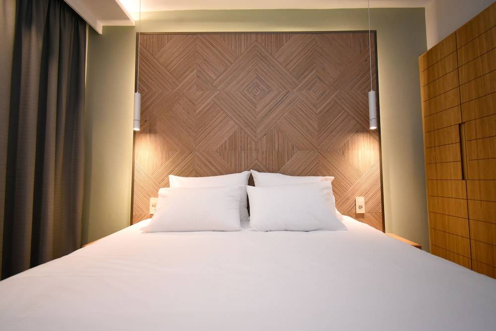 Elena Village Hotel & Suites 2