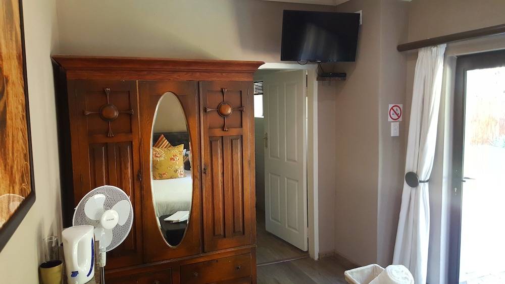 Aerotropolis Guest Lodge 2