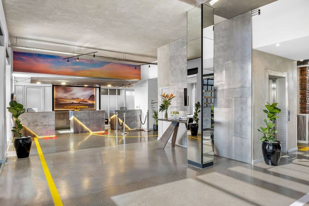 Protea Hotel by Marriott O R Tambo Airport 2