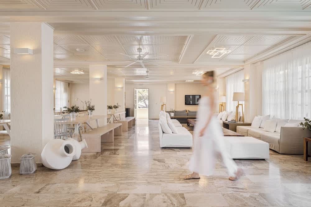 Ino Hotel & Suites 2