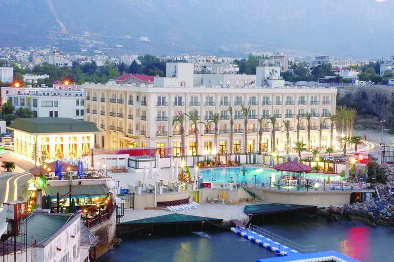 Rocks Hotel & Casino 1