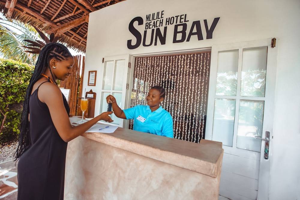 AHG Sun Bay Mlilile Beach Hotel 2