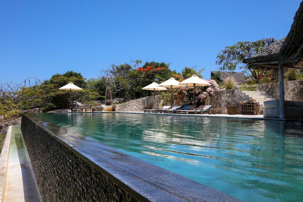 Qambani Luxury Resort 1