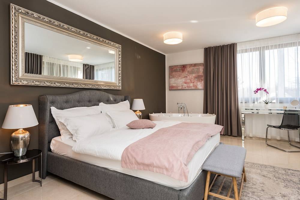 Plitvice Falls Cottage - Luxury rooms & Dinner 2