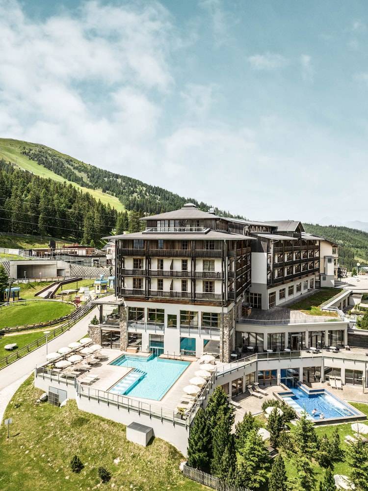 Falkensteiner Hotel Cristallo l 4 Star Superior 1