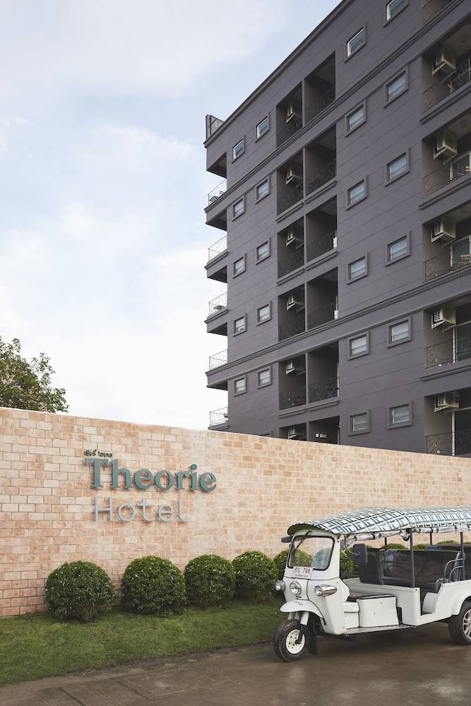 Theorie Hotel Sukhumvit 107 by SLH 1