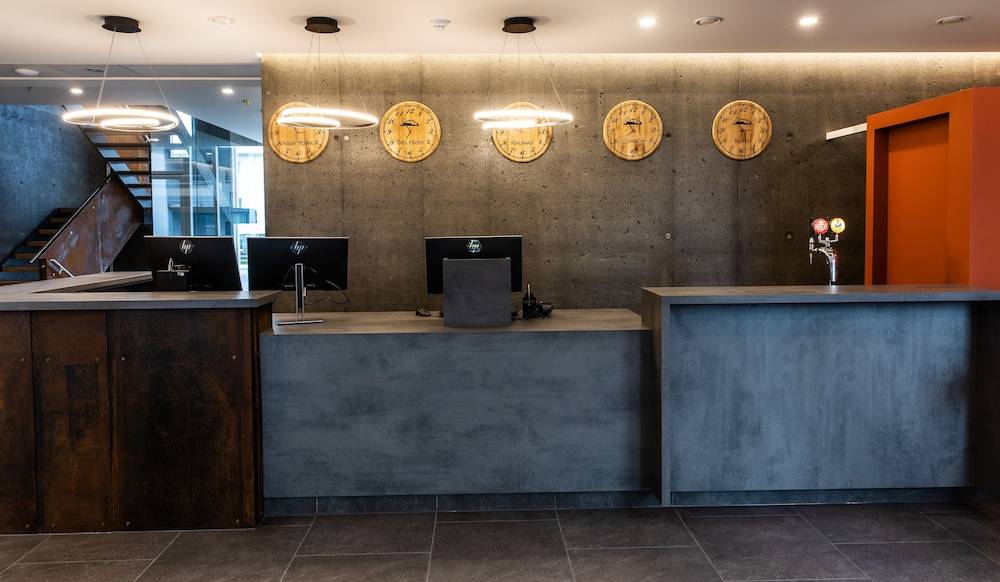Hotel South Coast 2
