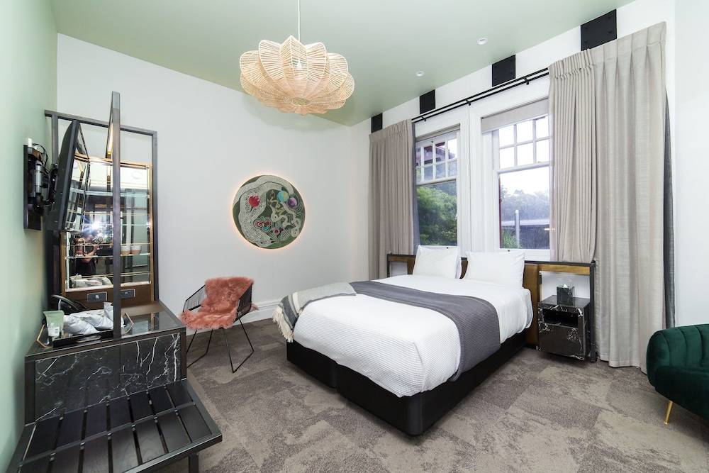 Clarence Boutique Hotel 1