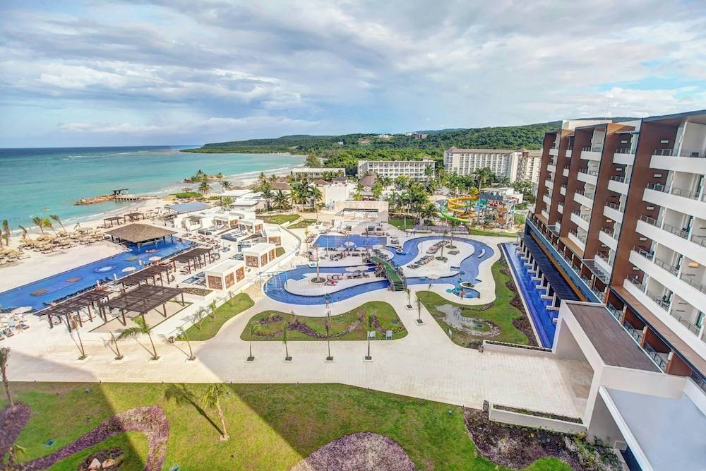 Royalton Blue Waters Montego Bay, An Autograph Collection All-Inclusive Resort 1