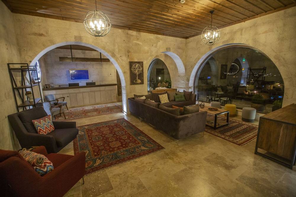 Nino Cave Suites 2