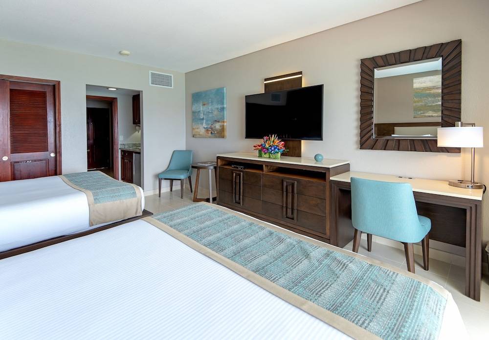 The Villas at Simpson Bay Resort 2
