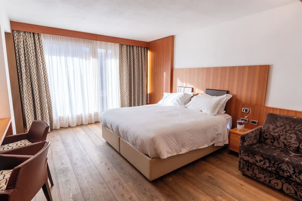 Hotel Alaska Cortina 2