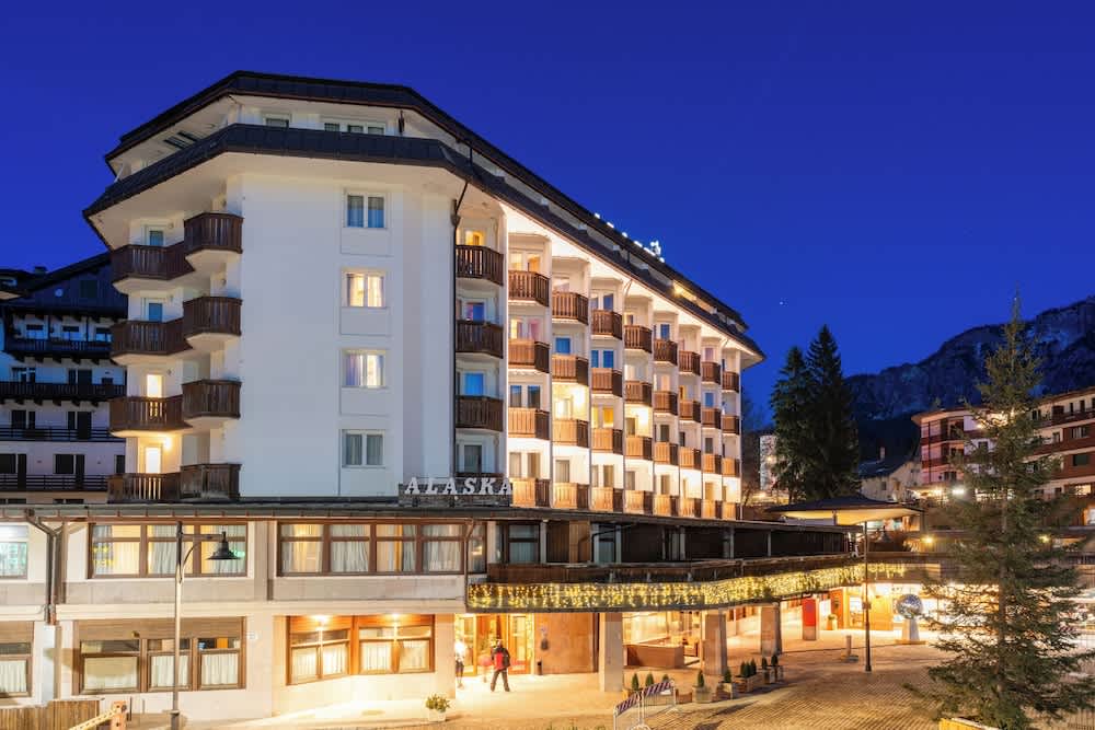 Hotel Alaska Cortina 1