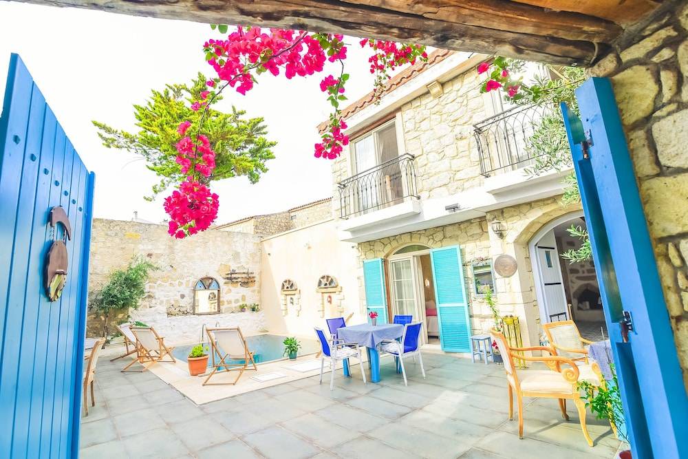 Alacati Asmali Konak Hotel 1