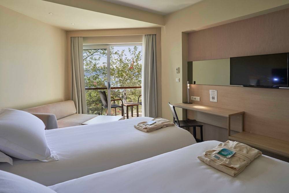 Richmond Nua Wellness Spa - Adult Only 2