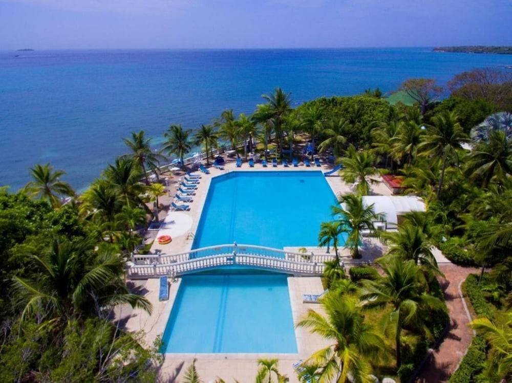 Hotel Cocoliso Island Resort 1