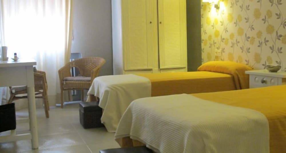 Hostal Sardon 2