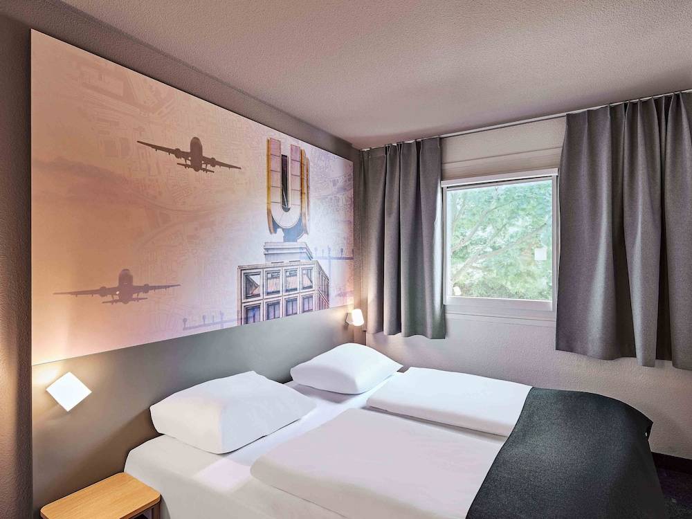B&B HOTEL Dortmund-Airport 1