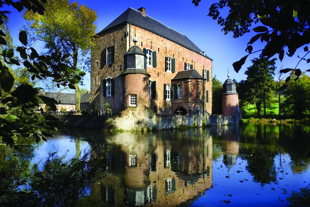 Fletcher Hotel-Restaurant Kasteel Erenstein 1