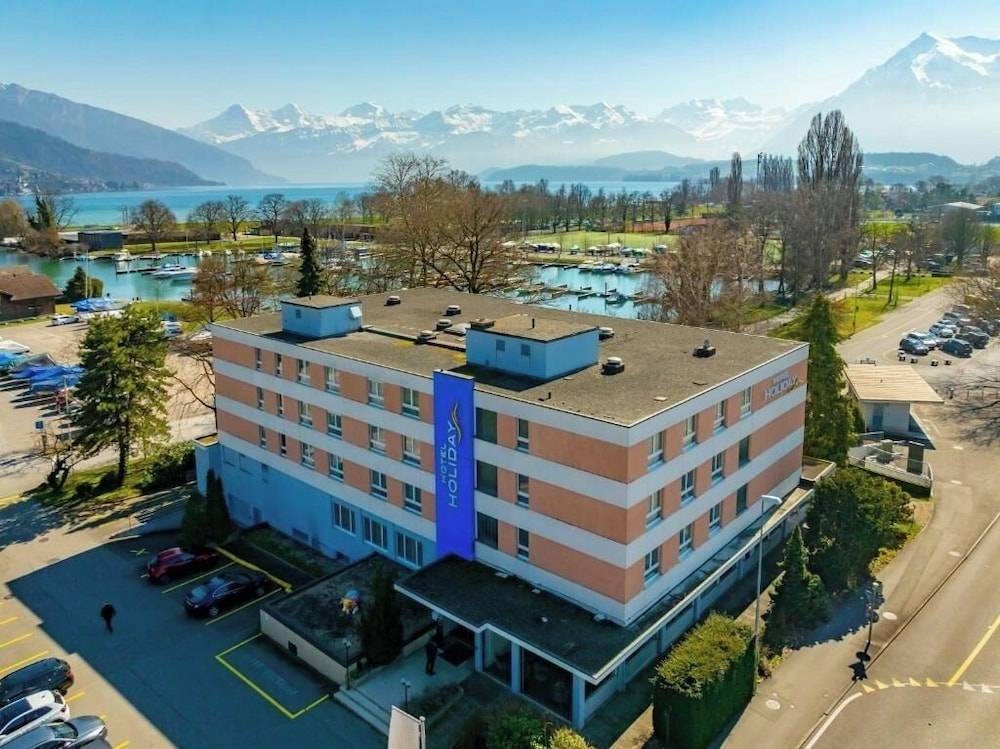 Hotel Holiday Thun 1
