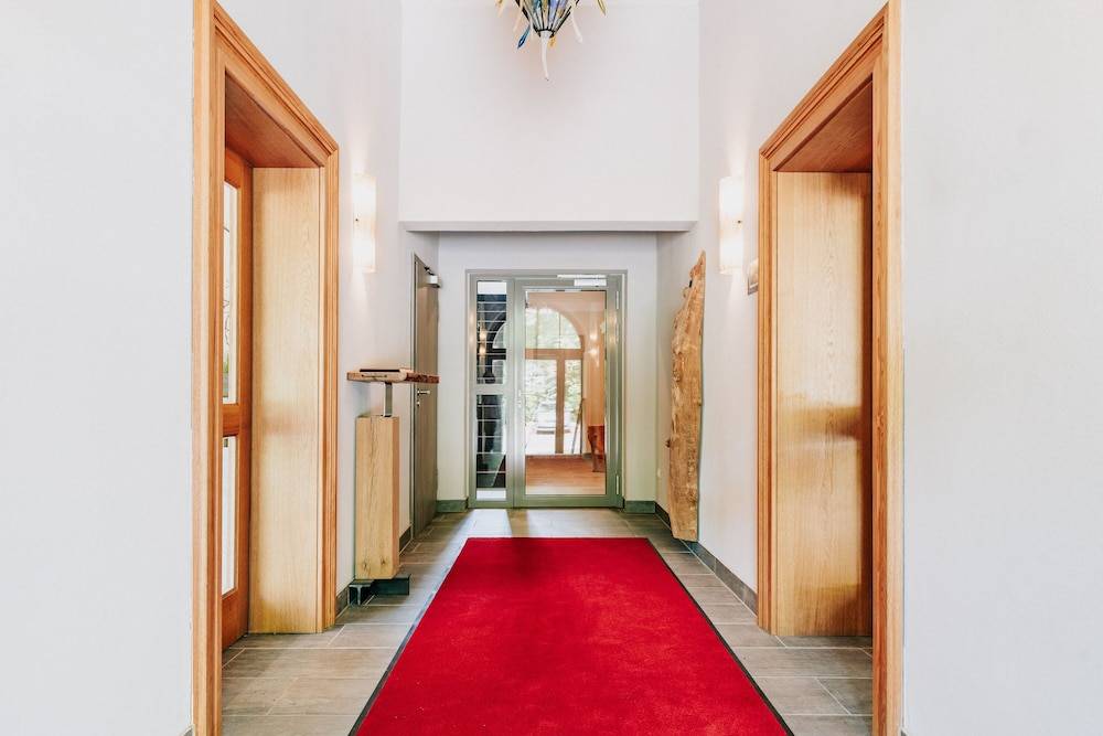 Hotel Villa Bodeblick 2
