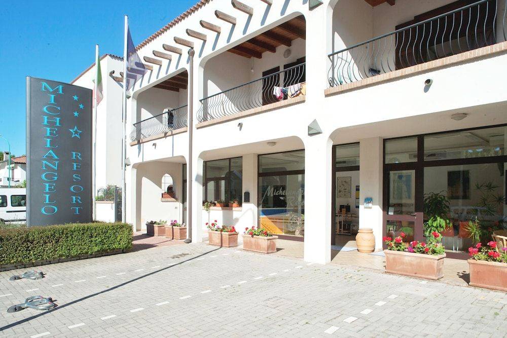 Michelangelo Holiday & Family Resort 2