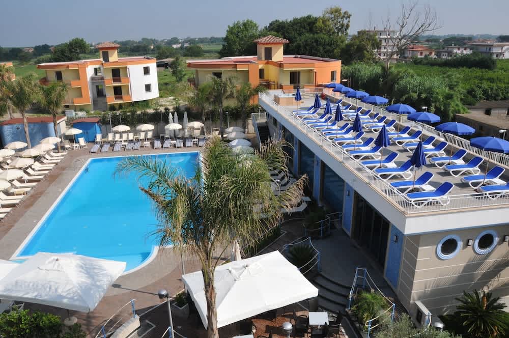 Hotel Premiere Pool & Resort 1