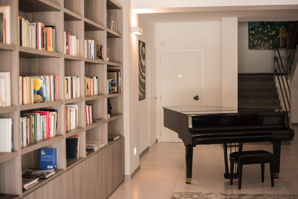 Luna Minoica Suites and Apartments 2