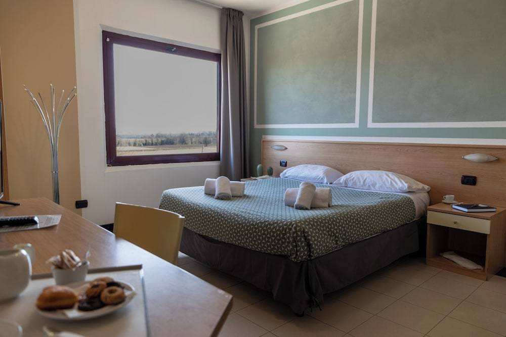 Hotel Ayri 1