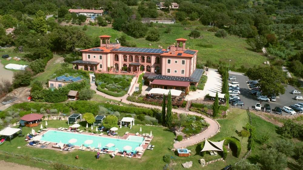Saturnia Tuscany Hotel 1