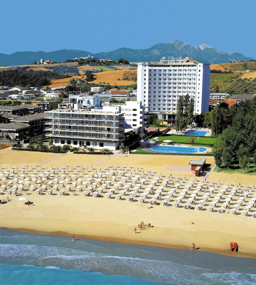 Grand Hotel Berti 1