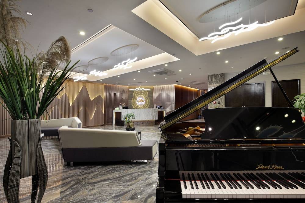 Wing Hotel Guilin - Central Square 2