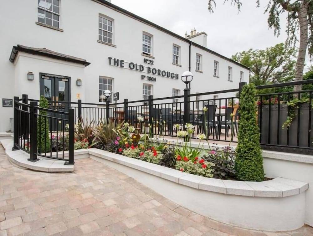 The Old Borough Hotel - Wetherspoon 1
