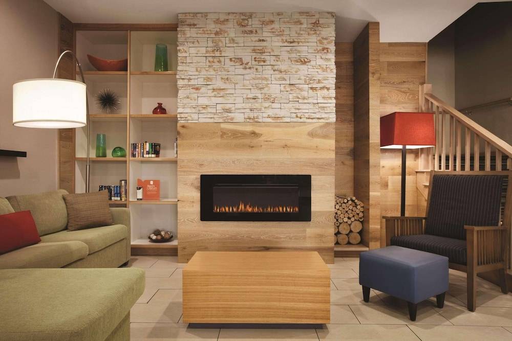 Country Inn & Suites by Radisson, Washington, DC East - Capitol Heights, MD 2