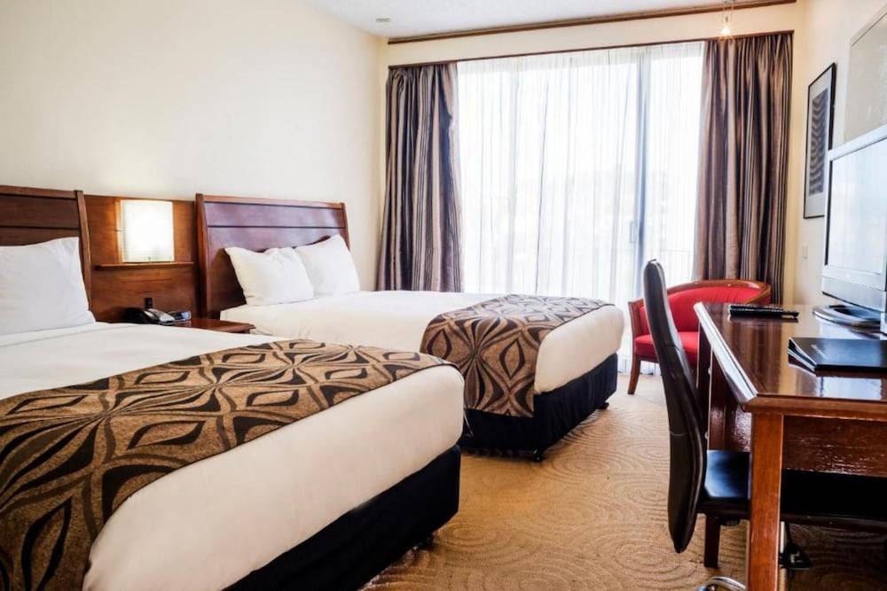 Crown Hotel 1