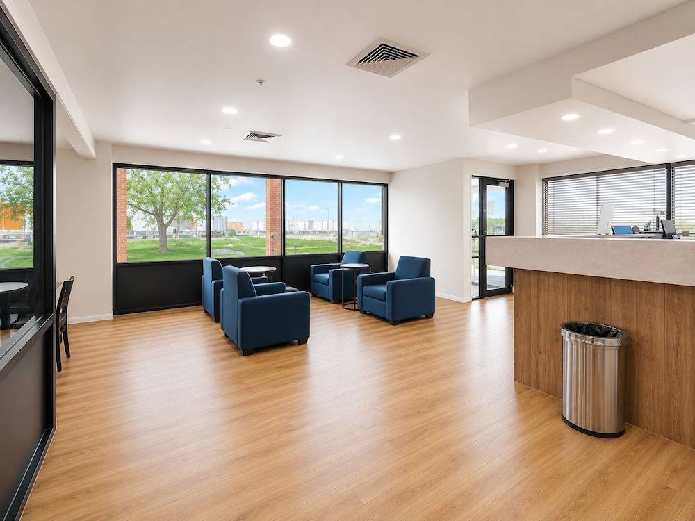 Days Inn by Wyndham Lake Point 2