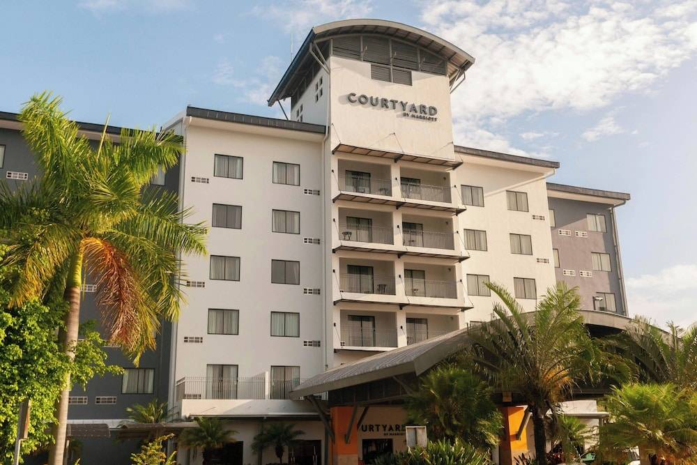 Courtyard by Marriott San Salvador 1