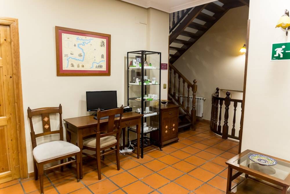 Hotel Ambasmestas 2