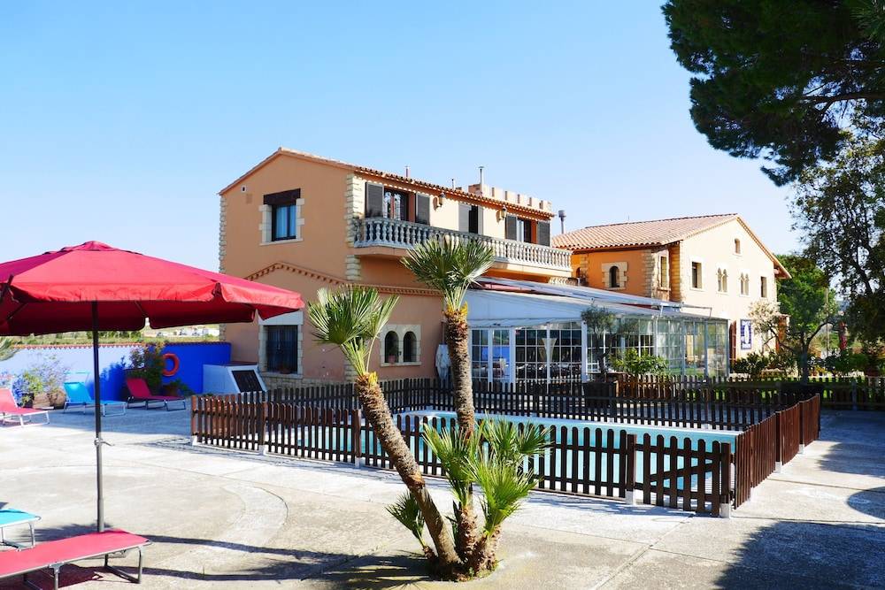 Hotel Restaurant El Bosc 1