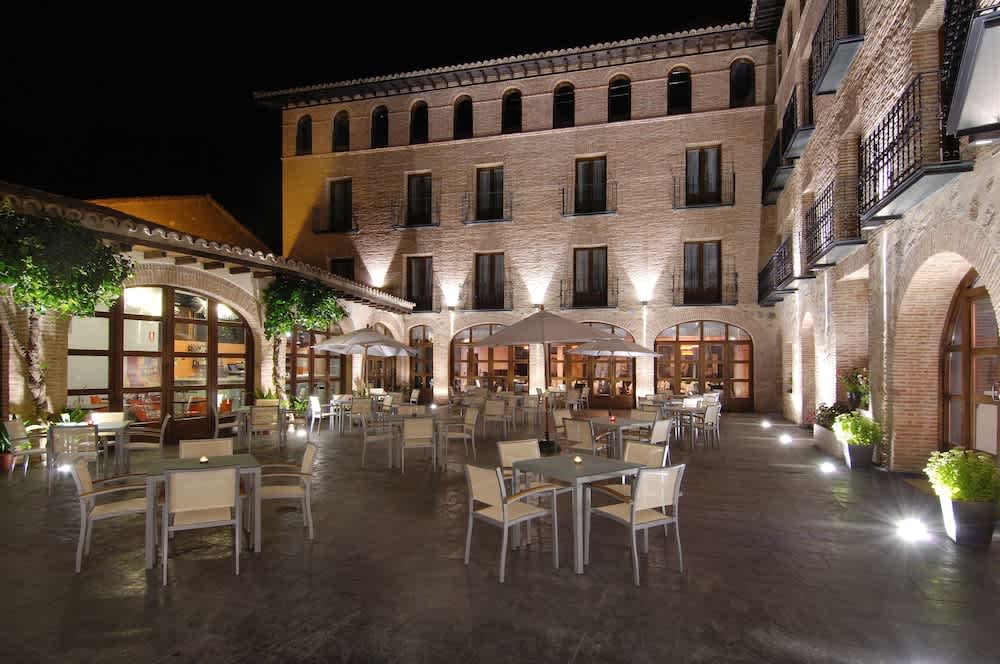 Hotel Cienbalcones 1