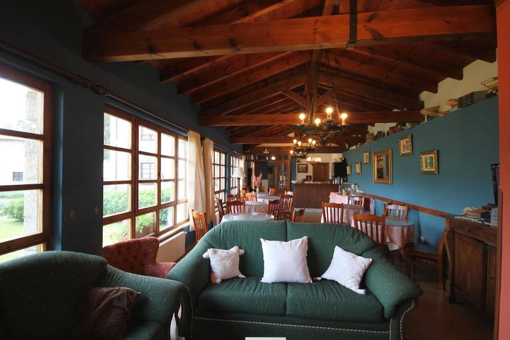 Hotel Rural Ovio 1
