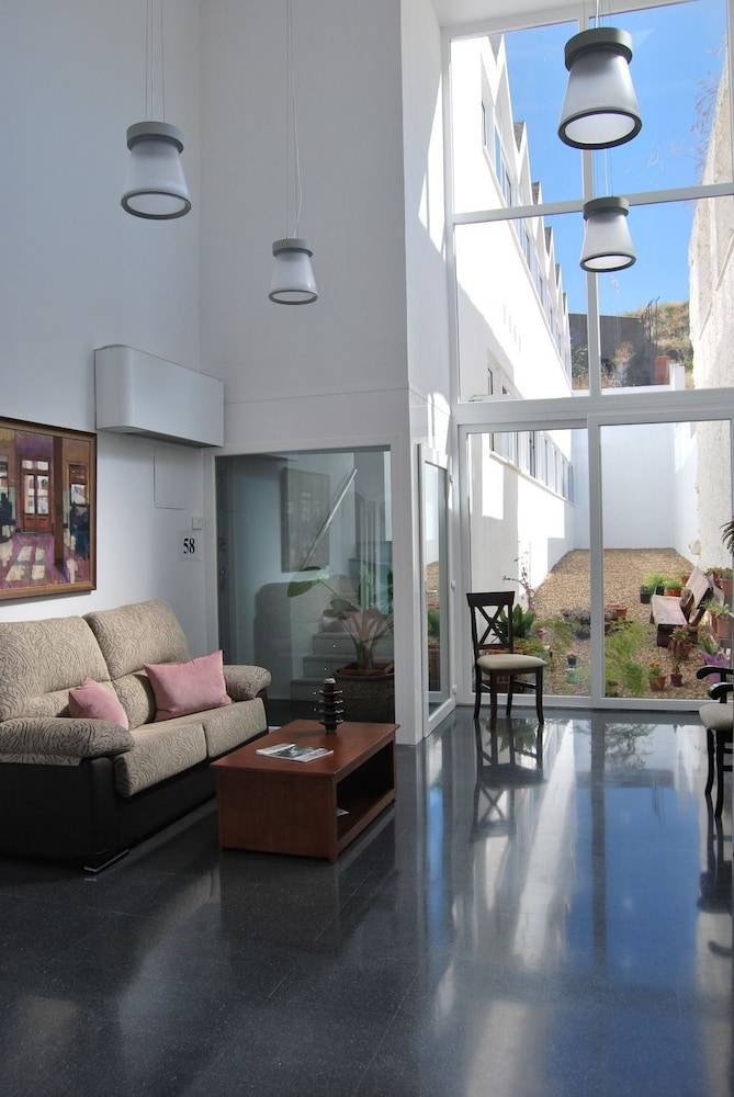 Hotel La Alcoholera 1